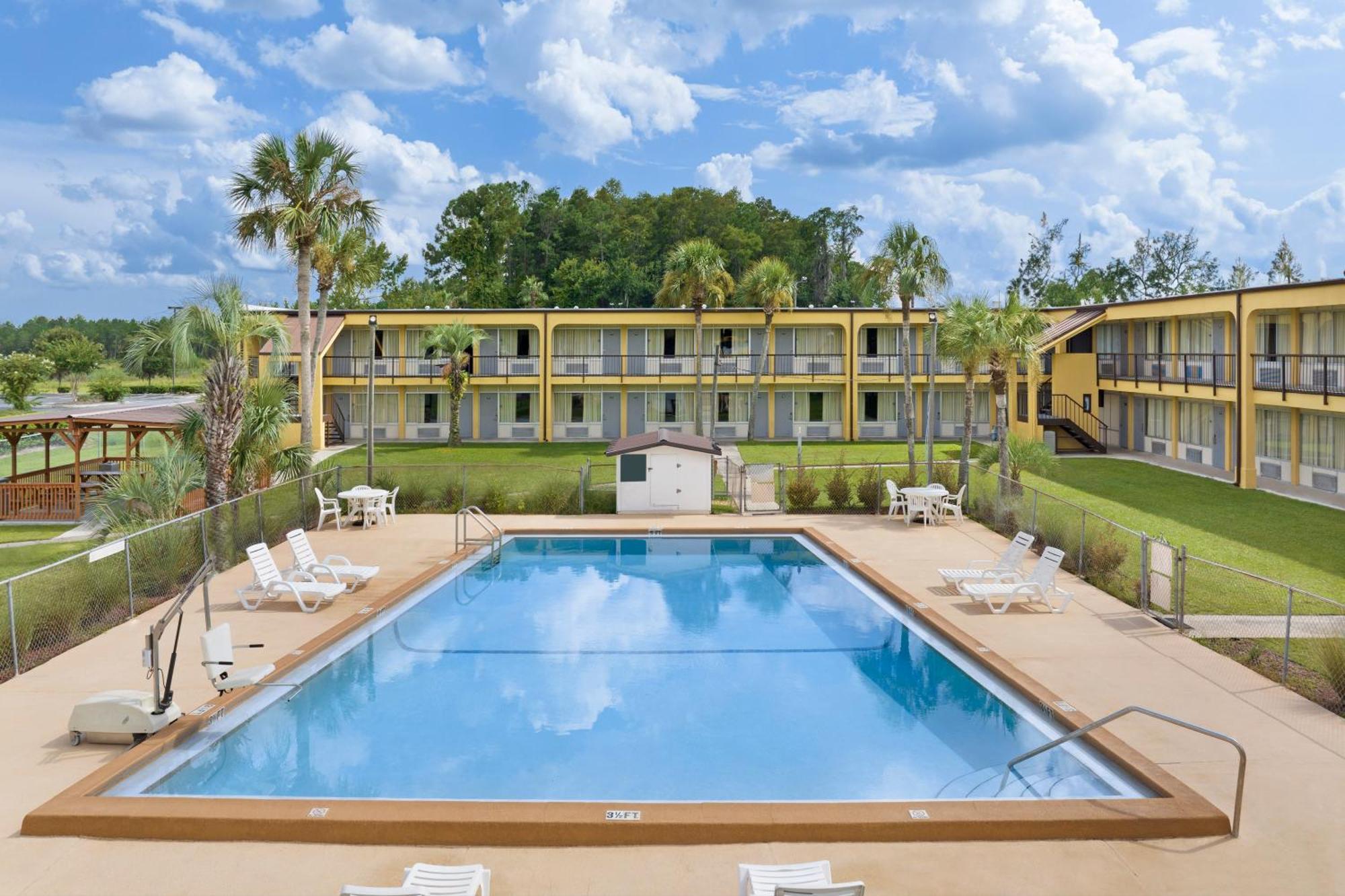 Days Inn By Wyndham Lake City I-75 Zewnętrze zdjęcie